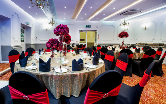 OYO Tong Park Hotel