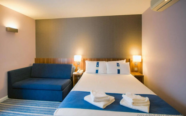 Holiday Inn Express Poole by IHG