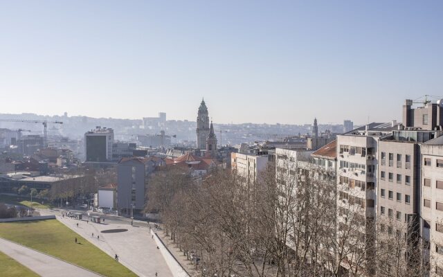 Liiiving In Porto | Downtown View Apartment