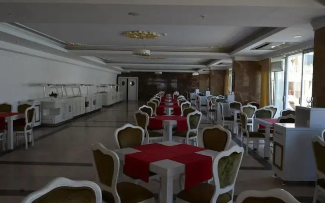 Orcas Imperial Palace