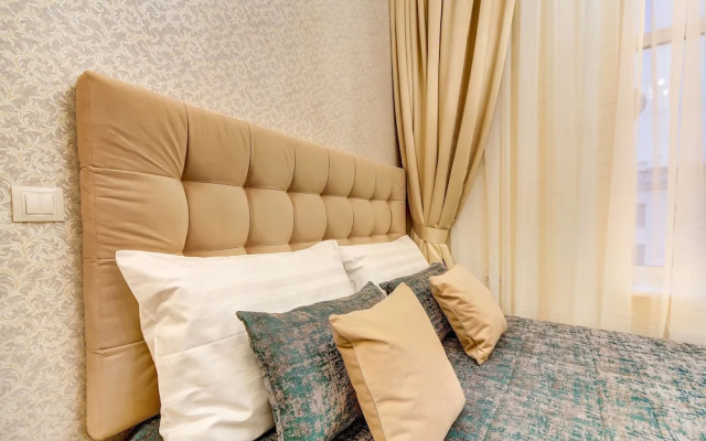 Guest rooms at Chaykovskogo 22