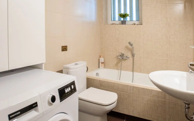 Blue Ark Acropolis Spirit