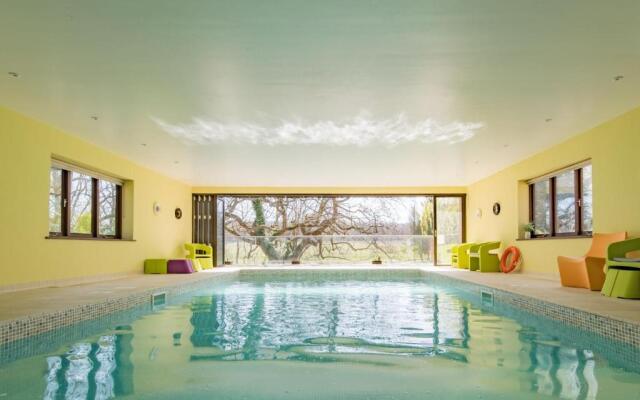 Honeywood Lodge