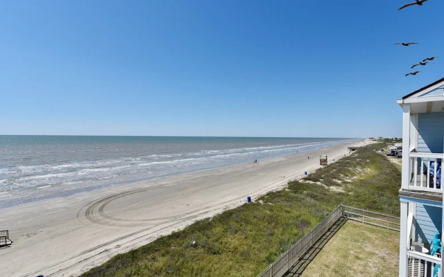Seascape 1311 2 Bedroom Condo by RedAwning
