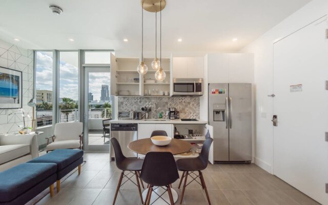 Luxury 2 bedroom apartment in South Beach 501
