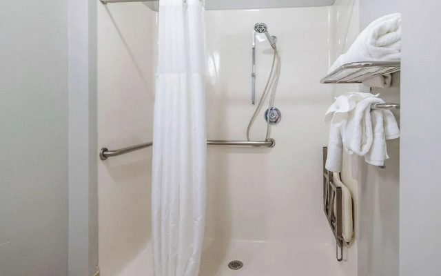 Rodeway Inn Casino Center