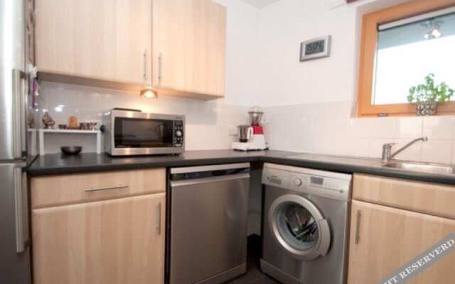 Veeve  Top Of The World White Lion Street 2 Bed Penthouse Islington