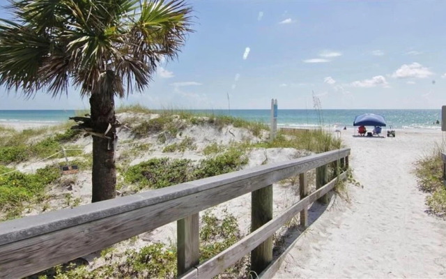 Sea Club by Teeming Vacation Rentals