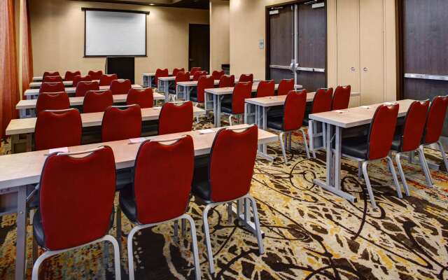 Hampton Inn & Suites Austin @ The University / Capitol