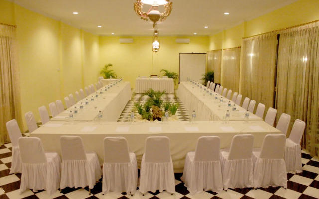 Tasneem Boutique Convention Hotel