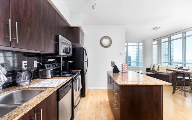 TopLine Suites - Ice Condos