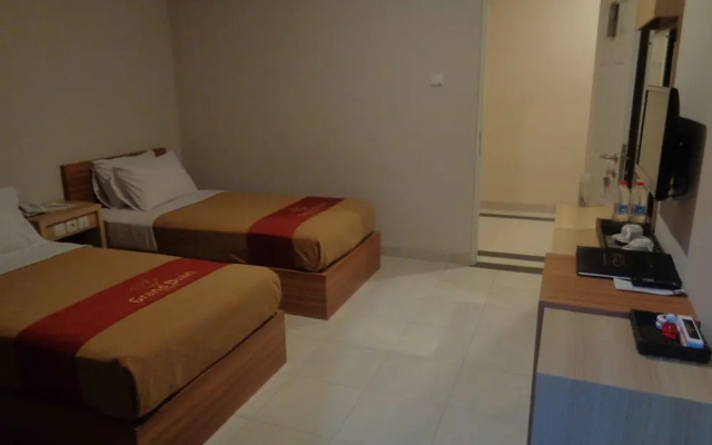 Grand Dian Hotel Slawi