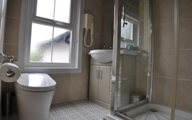 Tir-y-Coed Country House