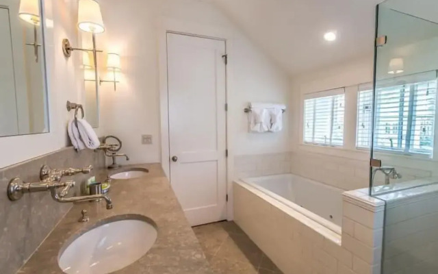 The Flagship of Watersound 5 Bedroom Holiday Home by Five Star Properties