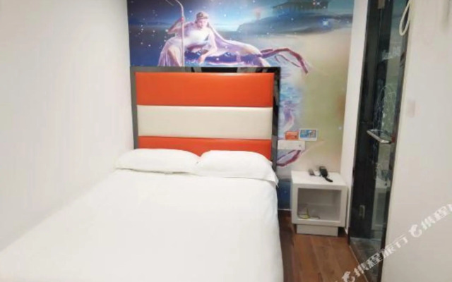 Pod Inn Hotel (Shanghai Hongqiao Airport Songhong Road Subway Station)