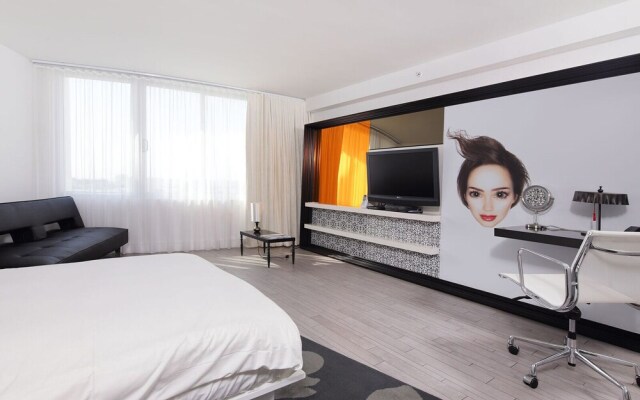 Private Condos at 1100 West by LMC