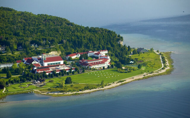 Mission Point Resort
