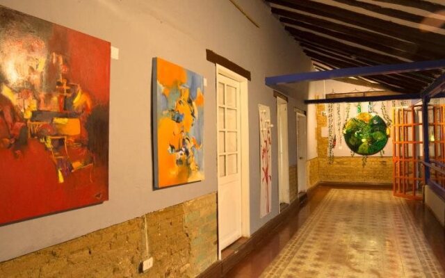 Fatima Suites - Hostel