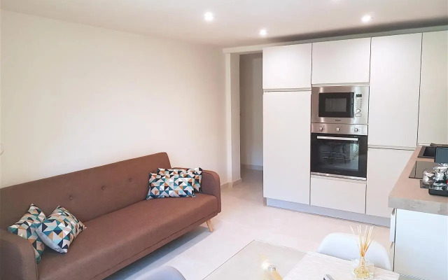 MINZONI94 - TwoBedroom+Garden