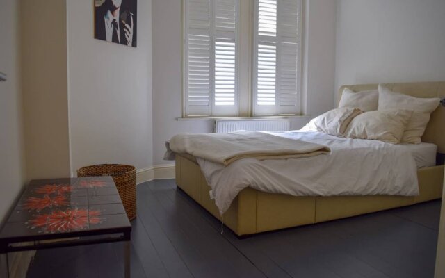 Stylish 1 Bedroom Flat In Aldgate