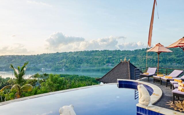 Sunrise Ocean Hut's Lembongan