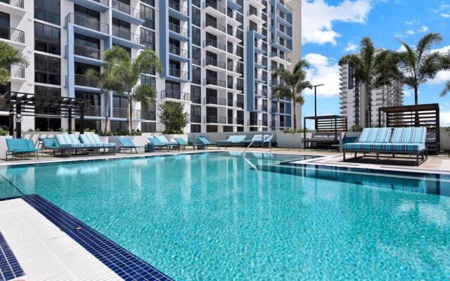 Luxury Apartment in Downtown Doral