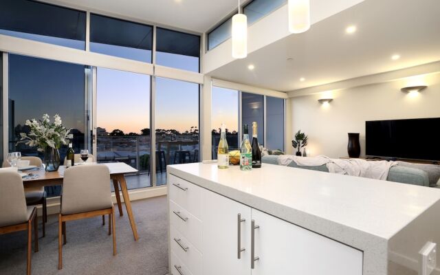 StayCentral Brunswick Penthouse