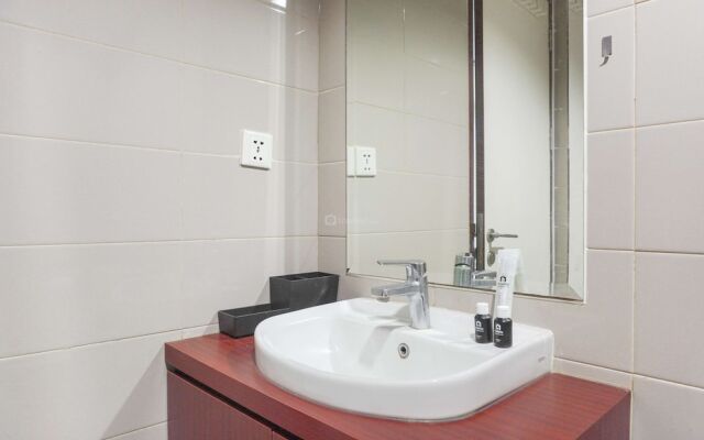 Modern Look 2Br Apartment At Springhill Terrace Residence