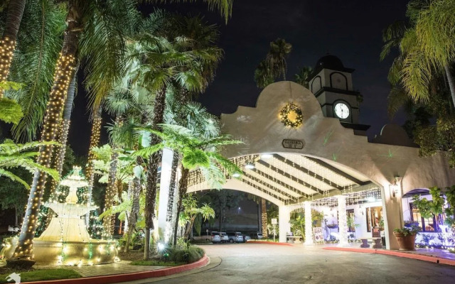 Radisson Suites Covina