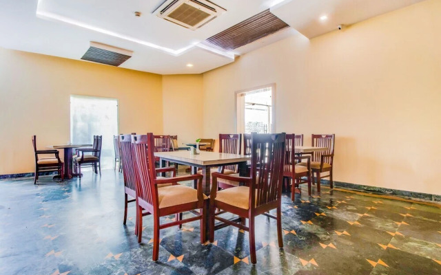 Kings Crown by FabHotels