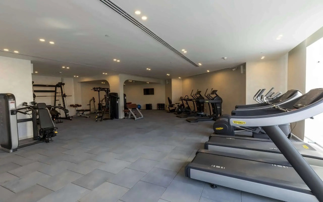 Posh Club by SUNRISE White Hills