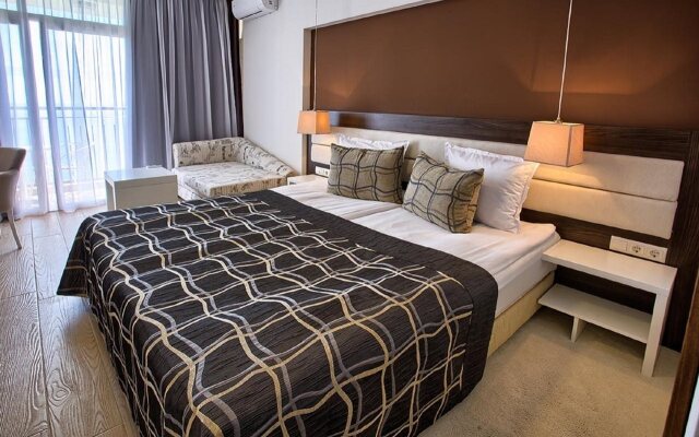 Luna Beach Hotel - Half Board & All Inclusive