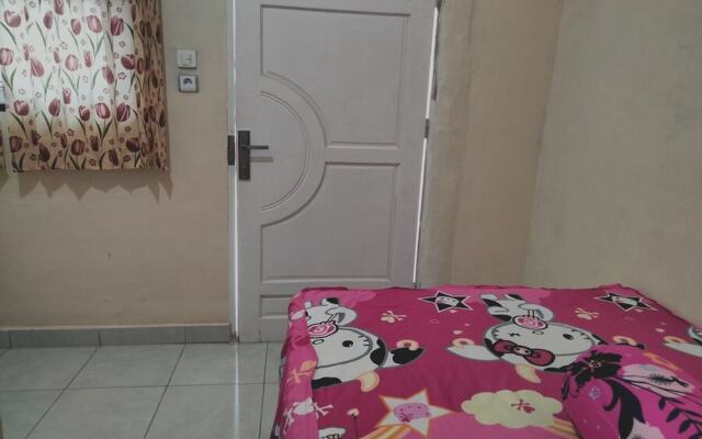 OYO 92881 Nany Ayahanda Syariah