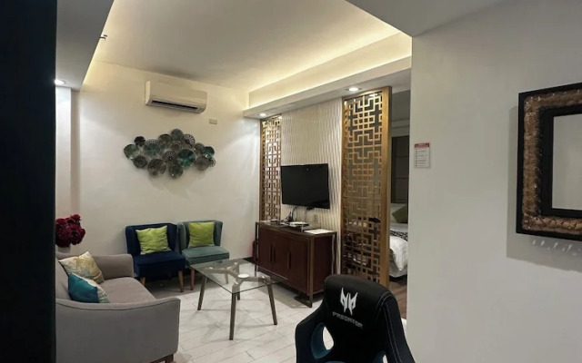 The Greenhive Hotel