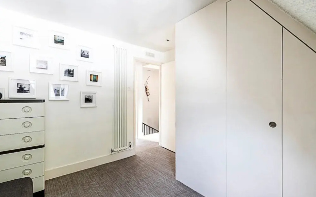 Stylish Mews Home in Kensington