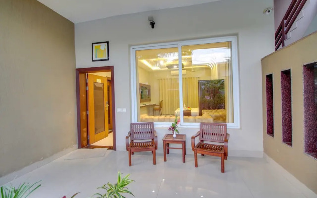 Maulik Mansion Resort