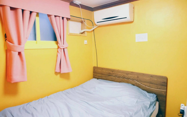 YaKorea Hostel Itaewon