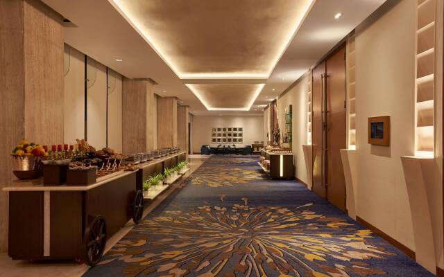 Courtyard by Marriott Mumbai International Airport