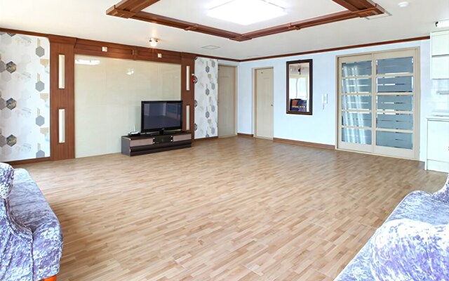 Tongyoung Tower Pension