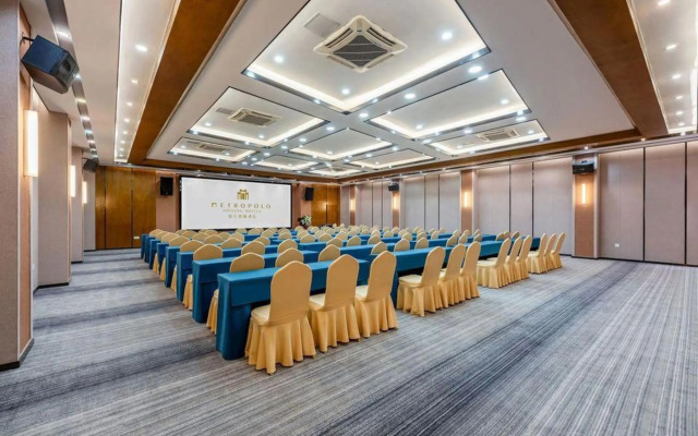 Metropolo  Xiamen North Railway Station  University Town Hotel