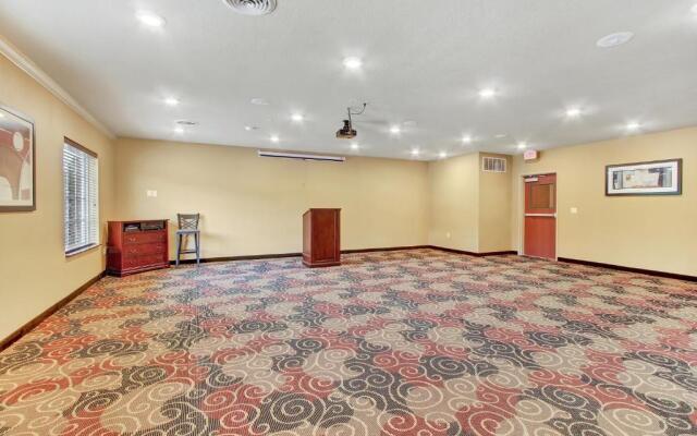 Cobblestone Hotel & Suites - Waynesboro