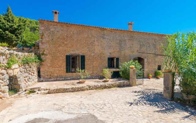 SOBREAMUNT - Villa for 6 people in Esporles.