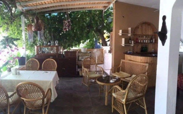 Dantel Restaurant & Pension