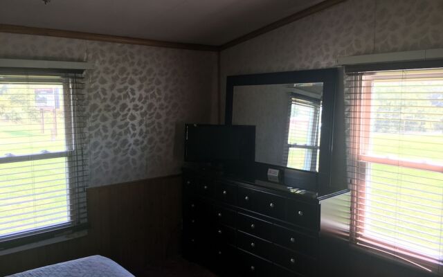 Cadiz Motel by OYO on route 250