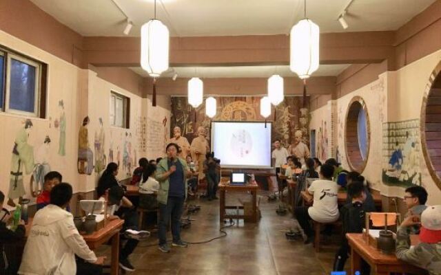 Longwan Hot Spring Hotel