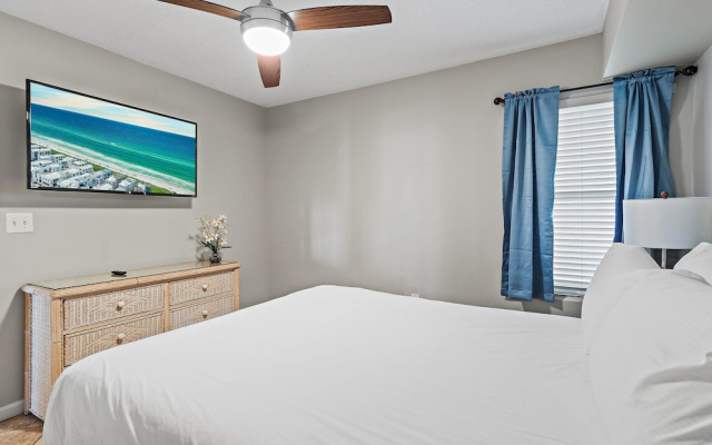 Pelican Beach Terrace 1404