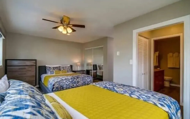 Casa Azul Upper 3 Bedroom Apts