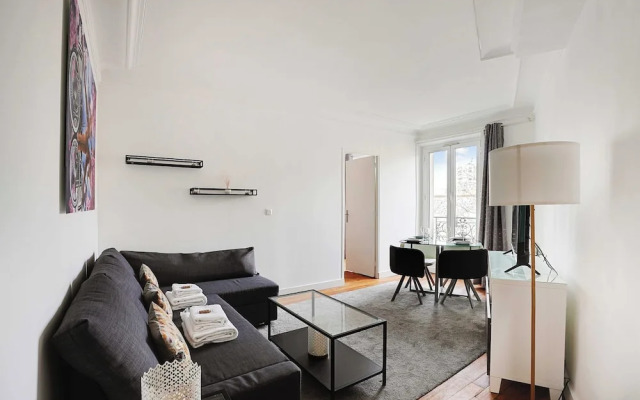 Chic Apartment - 1br/4p - Next to Paris