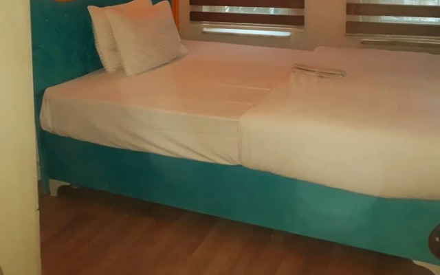 Taksim Nefti Residence