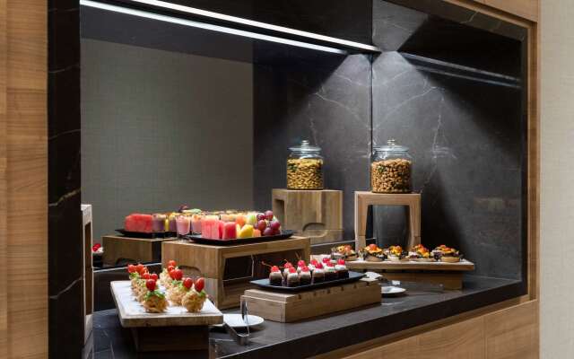 Hilton Garden Inn Jakarta Taman Palem